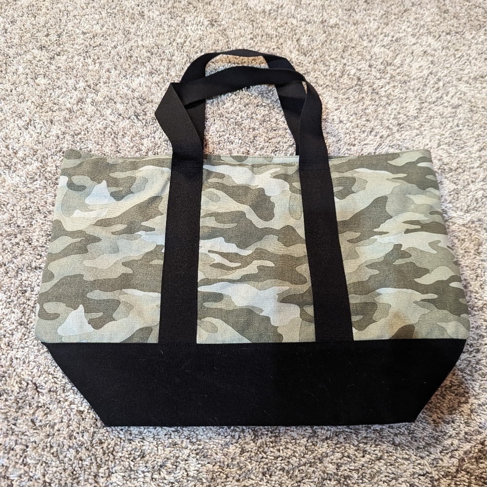 Pink! Carryall - Picture 4 of 5
